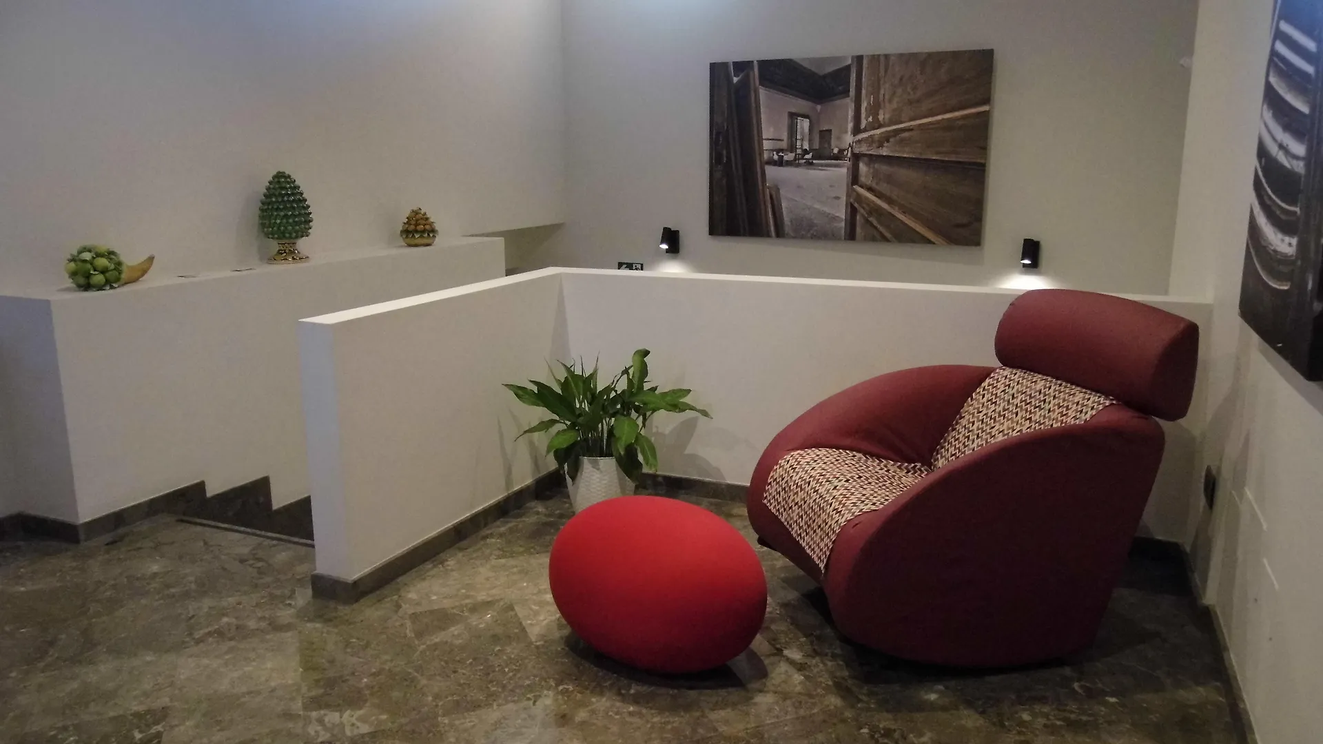 Debellini Design Suite 팔레르모 4*,